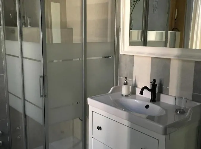 Portale Dei - & Breakfast بيت ضيافة Rolo